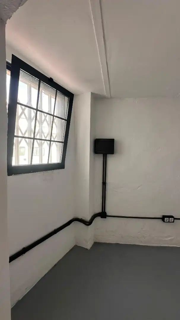 Vista exterior de Local en venta en Marbella con Aire acondicionado, Terraza y Amueblado