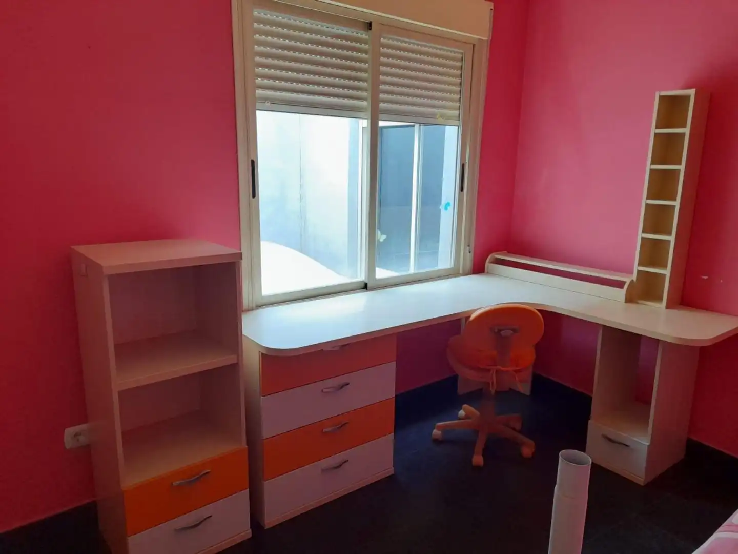 Habitación de Casa adosada en venta en Gilet con Terraza y Balcón