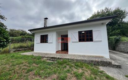 Vista exterior de Casa o xalet en venda en Lugo Capital amb Calefacció i Jardí privat