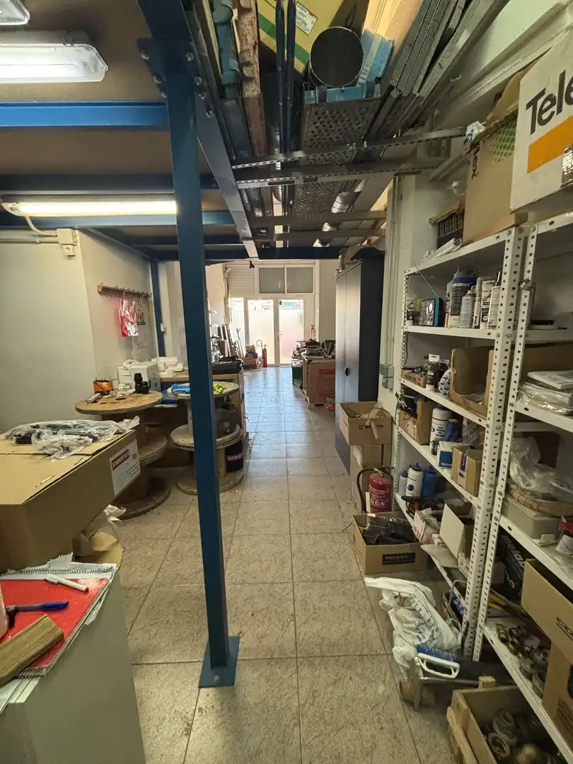 Local en venda en Molins de Rei amb Aire condicionat