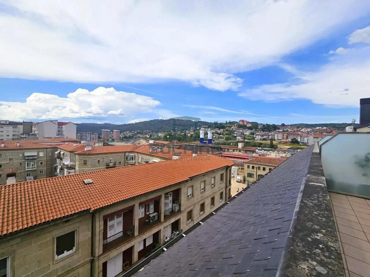 Vista exterior de Dúplex de lloguer en Ourense Capital  amb Aire condicionat, Calefacció i Terrassa