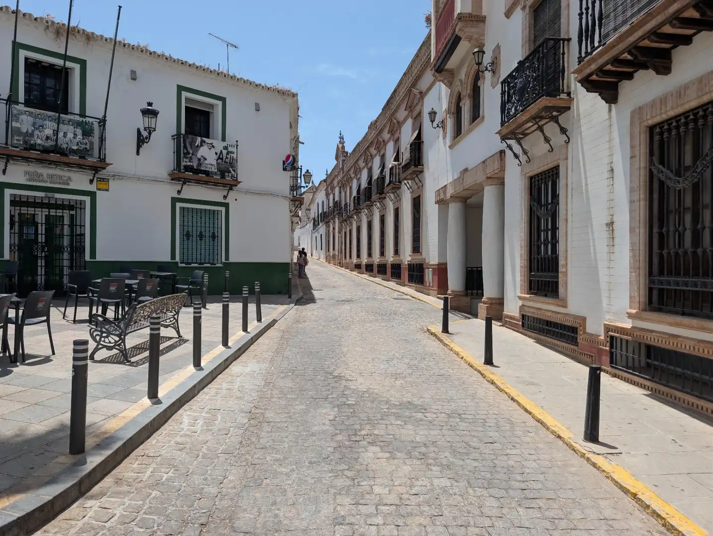 Außenansicht von Garage zum Verkauf in Sanlúcar la Mayor
