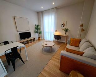Living room of Study to share in  Madrid Capital  with Air Conditioner and Terrace