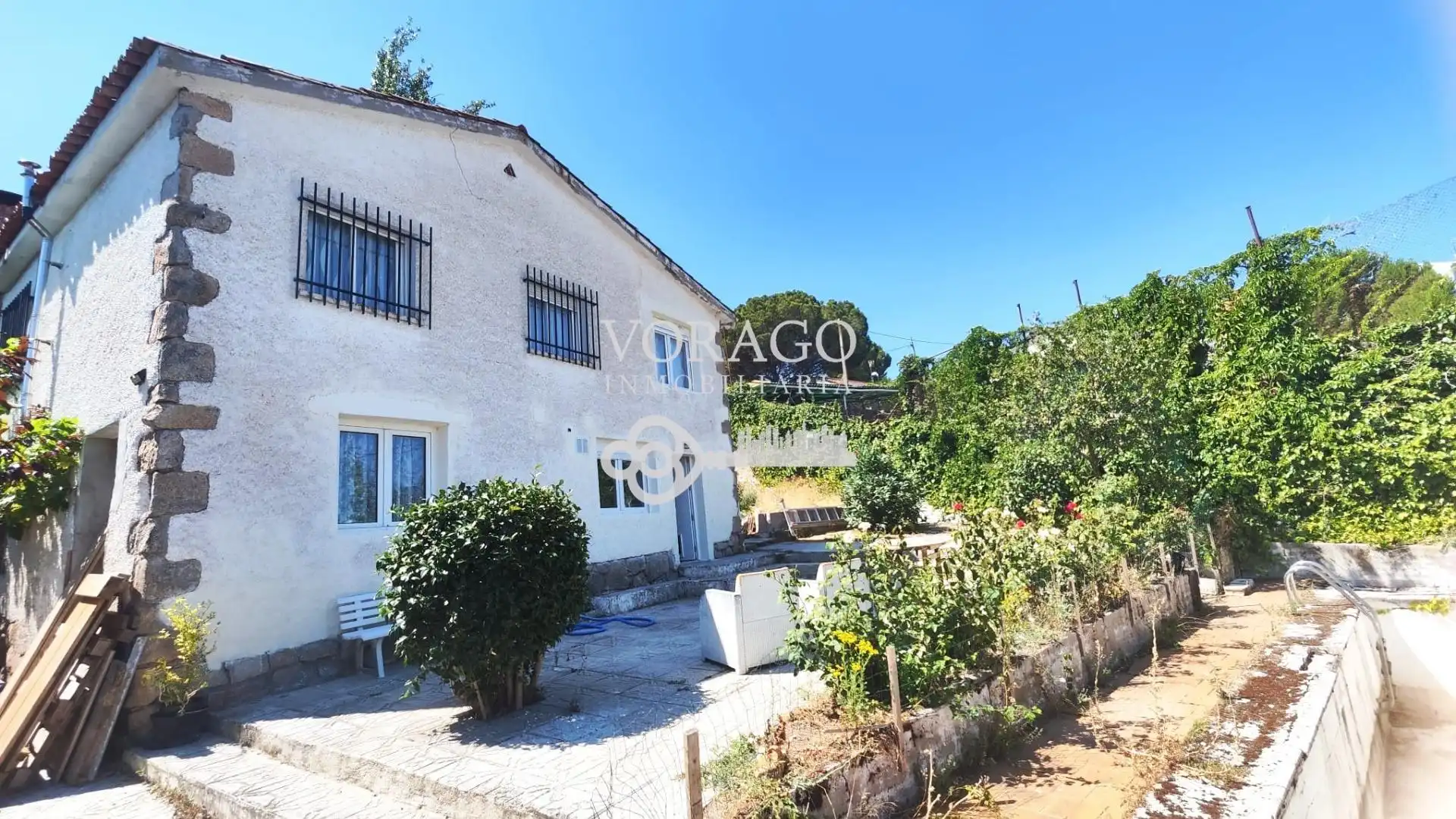 Vista exterior de Casa o chalet en venta en Torrejón del Rey con Aire acondicionado, Calefacción y Jardín privado