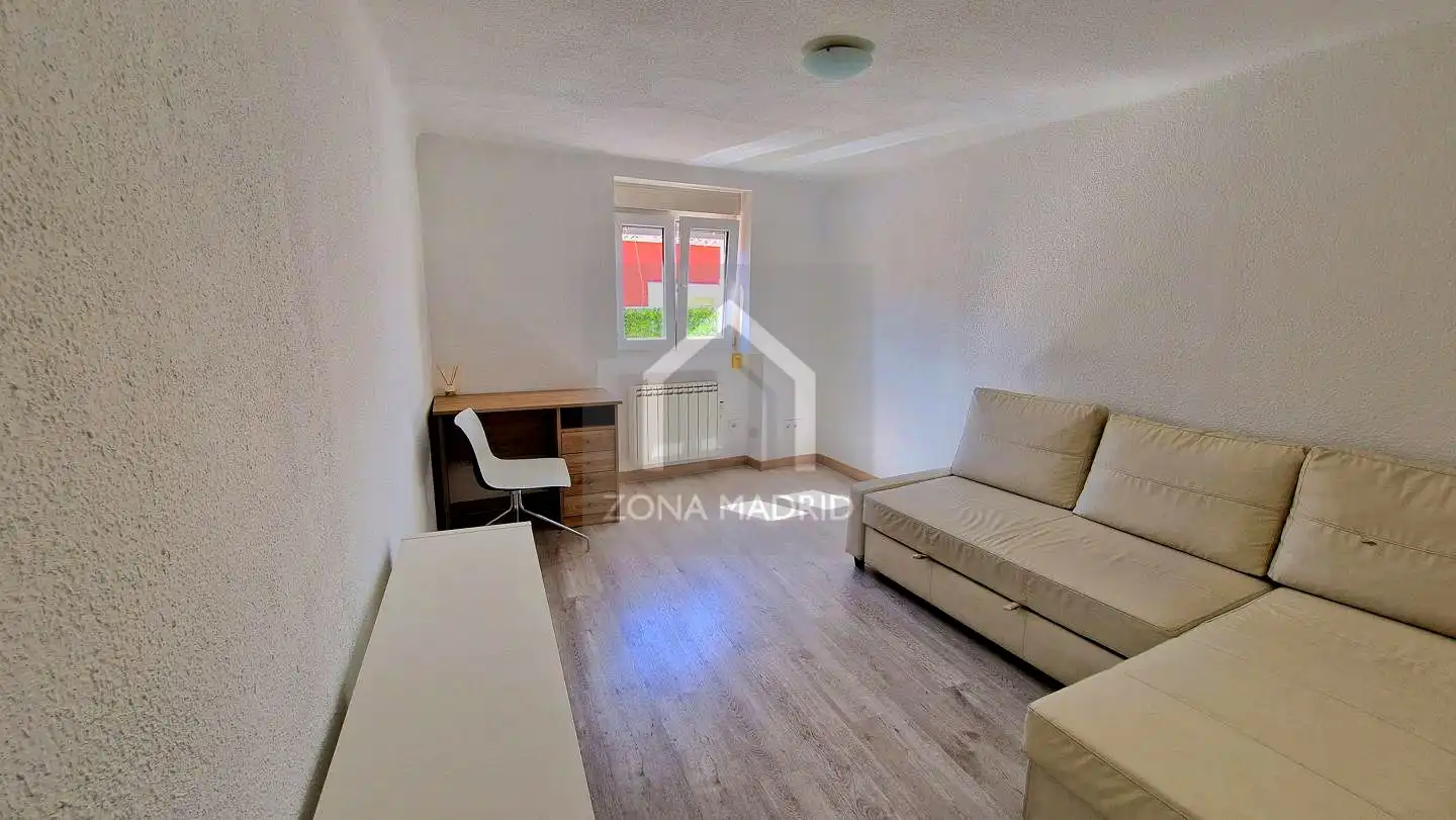 Schlafzimmer von Wohnung zur Miete in Madrid