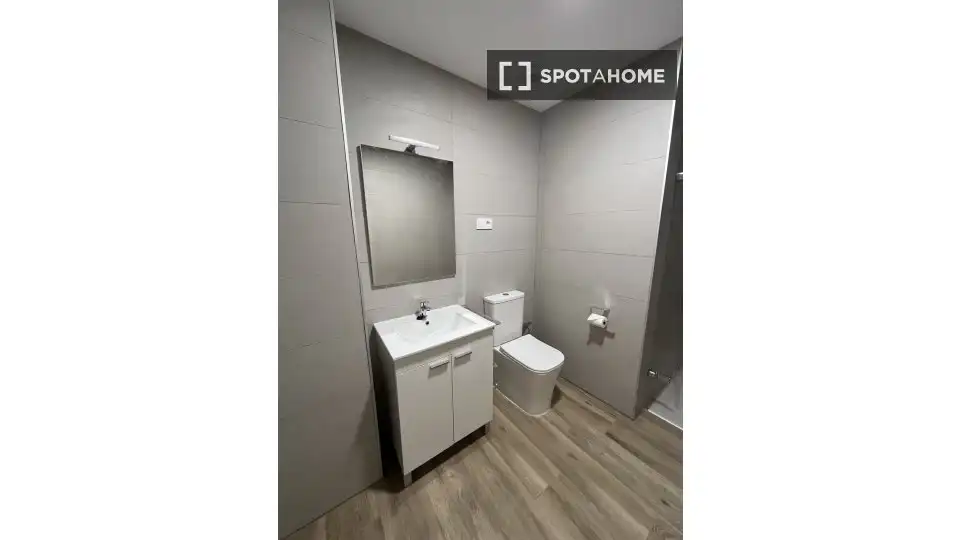 Bany de Apartament per a compartir en Sagunto / Sagunt amb Aire condicionat, Calefacció i Terrassa