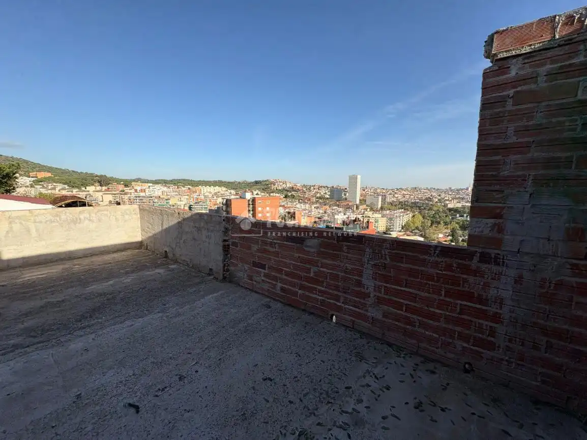 Terraza de Local en venta en Santa Coloma de Gramenet