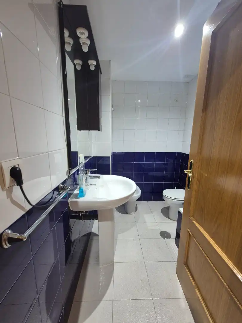 Baño de Apartamento en venta en Badajoz con Aire acondicionado, Calefacción y Amueblado