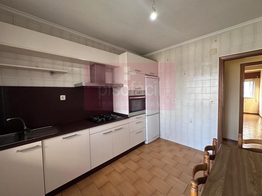 Kitchen of Flat for sale in Lugo Capital