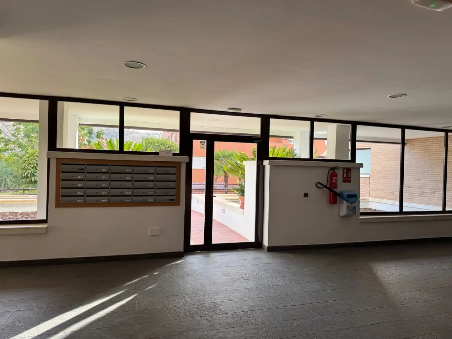 Flat for sale in  Granada Capital  with Air Conditioner, Terrace and Swimming Pool