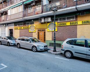 Vista exterior de Local en venda en Móstoles amb Aire condicionat i Moblat