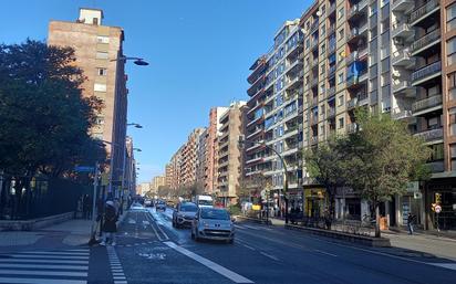 Vista exterior de Pis en venda en  Zaragoza Capital amb Calefacció i Terrassa