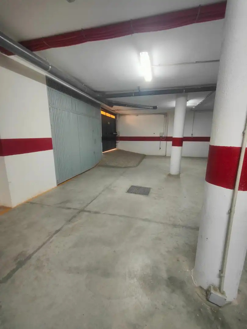 Parkplatz von Dachboden zum Verkauf in Las Gabias mit Heizung und Terrasse