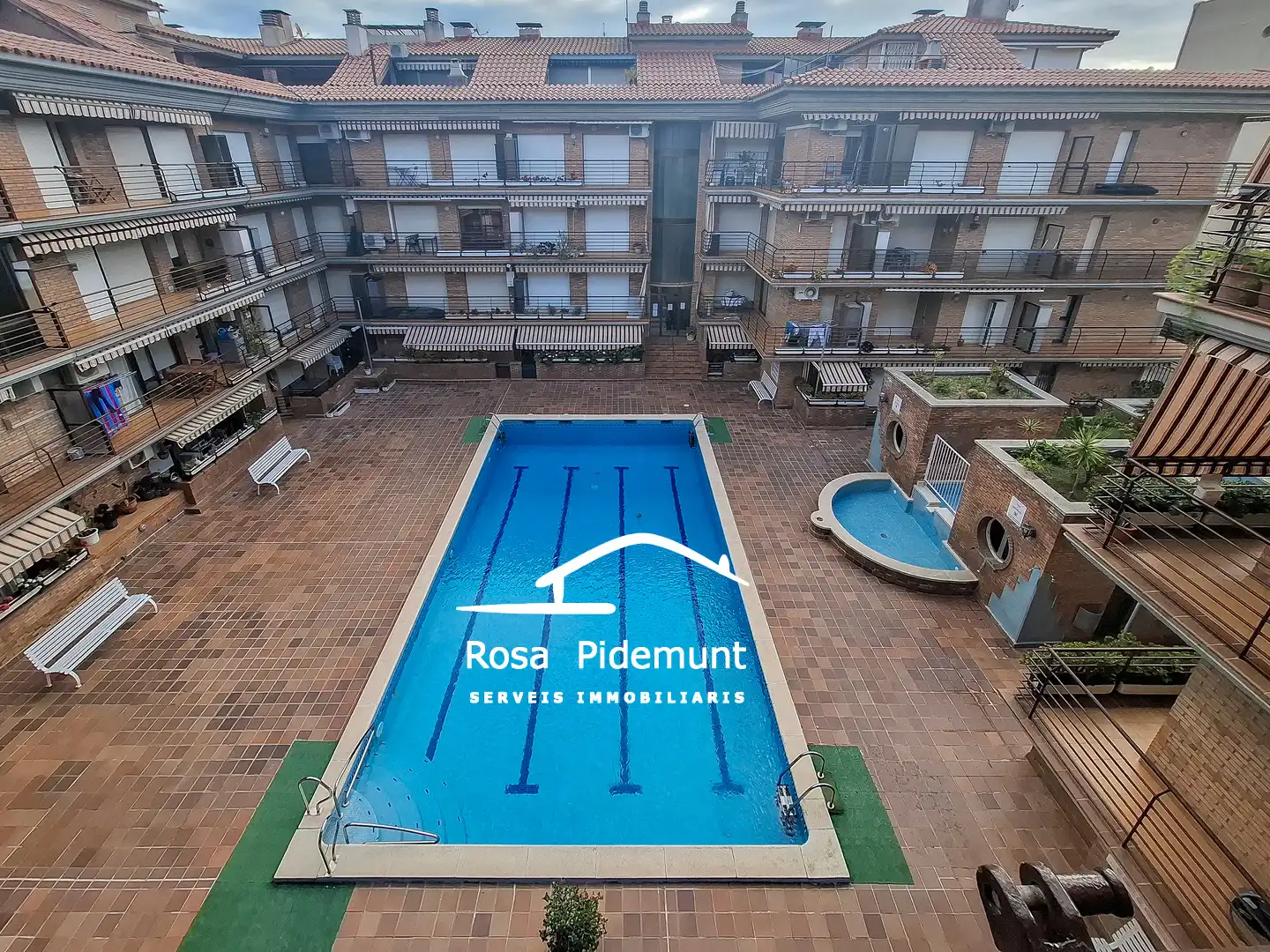 Piscina de Dúplex en venda en Pineda de Mar amb Aire condicionat, Calefacció i Terrassa