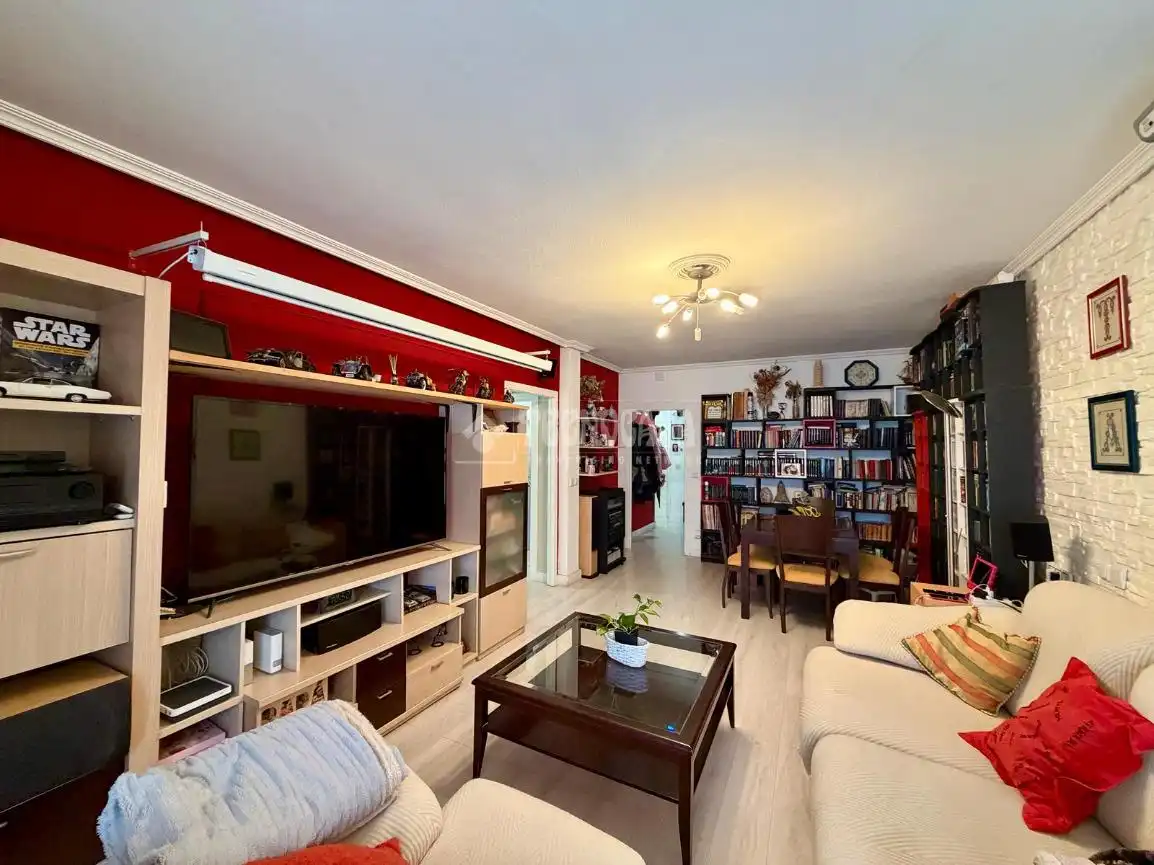 Sala de estar de Piso en venta en Valdepeñas con Aire acondicionado, Calefacción y Trastero