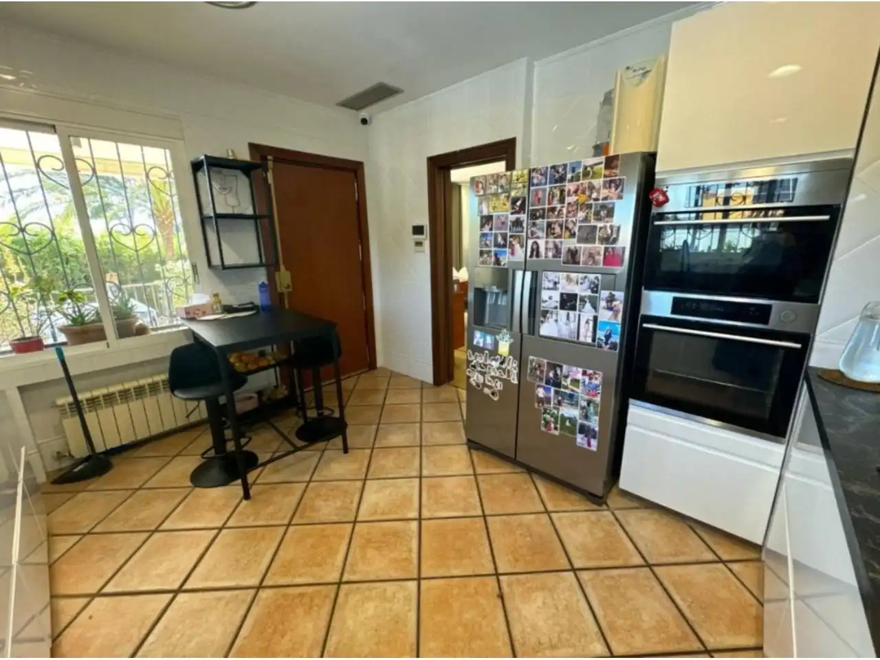 Cuina de Casa o xalet en venda en Riba-roja de Túria amb Aire condicionat, Calefacció i Jardí privat