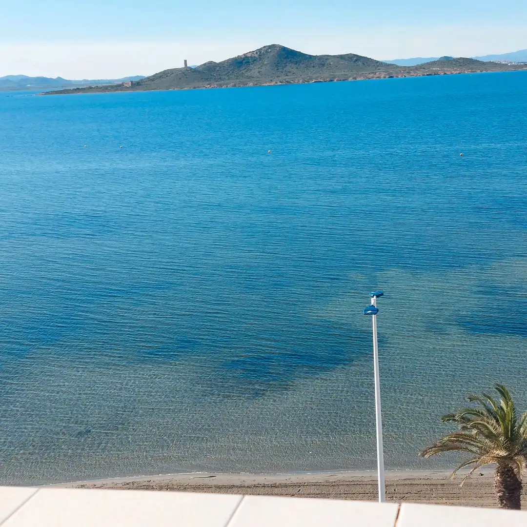 Außenansicht von Wohnungen zur Miete in La Manga del Mar Menor mit Terrasse, Möbliert und Ofen
