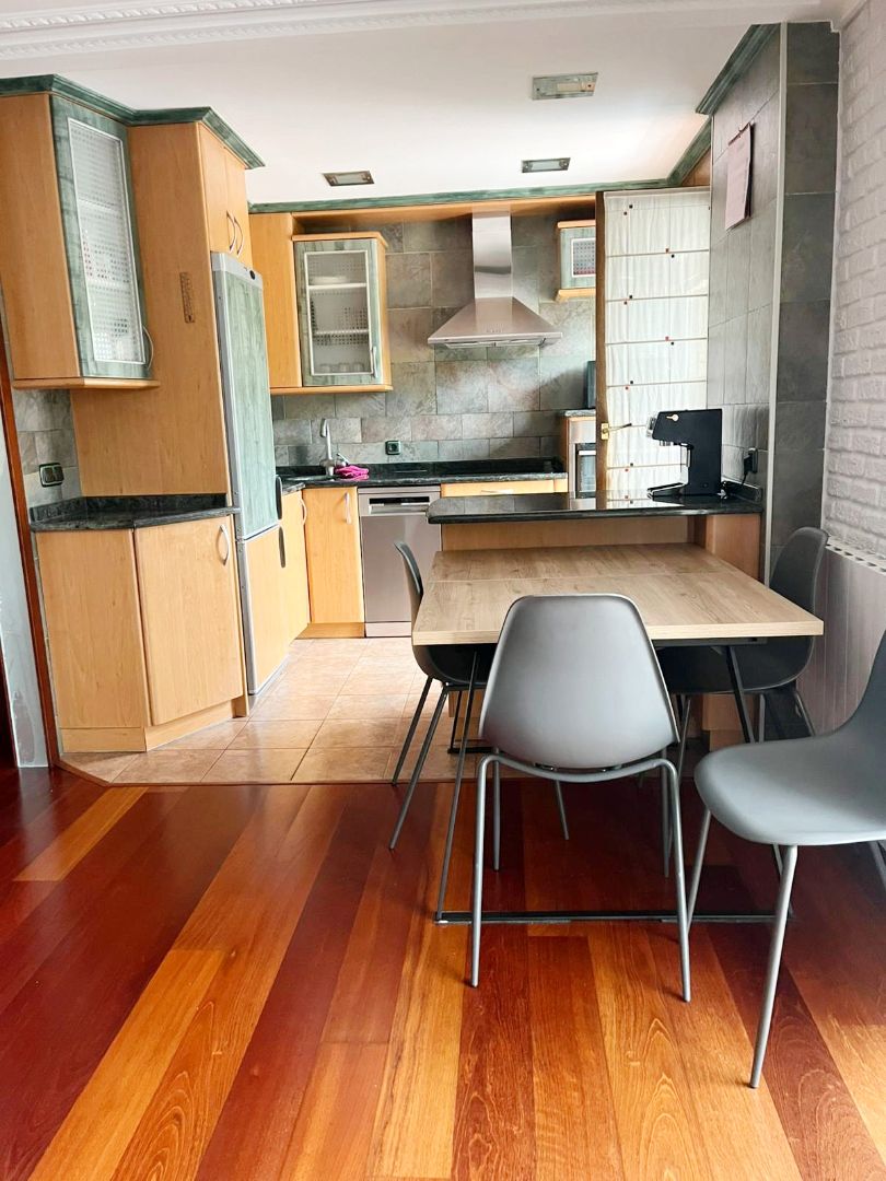 Kitchen of Flat for sale in Errenteria  with Furnished and Balcony