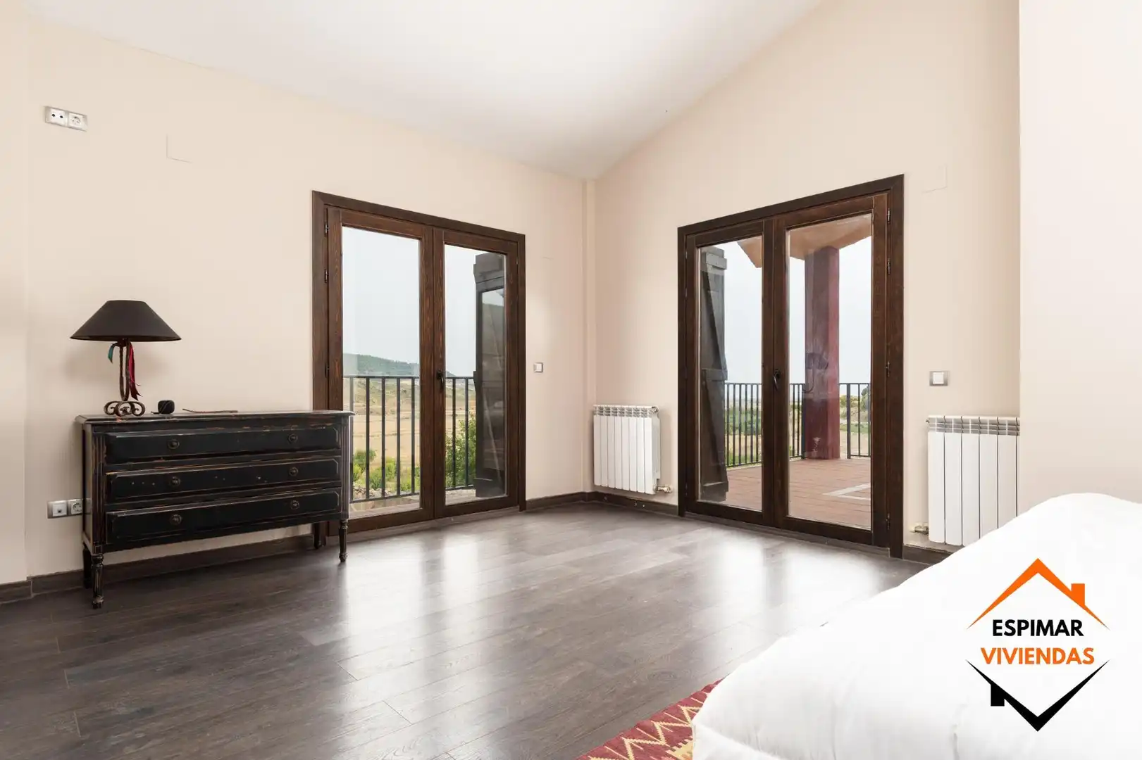 Habitación de Edificio en venta en Castejón de Valdejasa