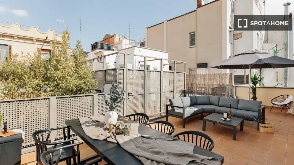 Terrassa de Pis de lloguer en Barcelona amb Aire condicionat, Calefacció i Moblat