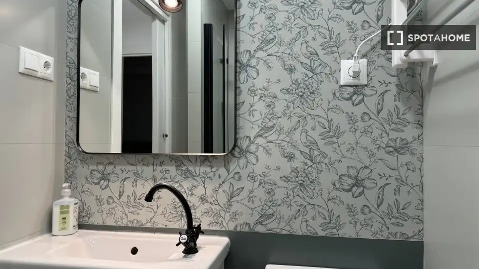 Bany de Apartament per a compartir en Madrid amb Aire condicionat, Calefacció i Terrassa