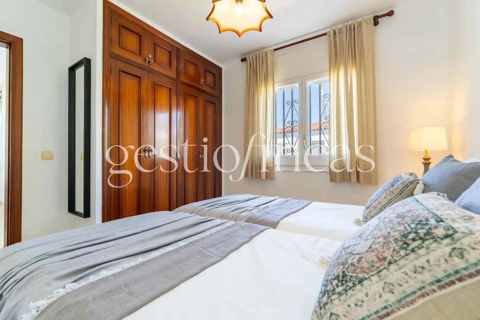 Habitación de Casa o chalet en venta en Cambrils con Aire acondicionado, Calefacción y Jardín privado