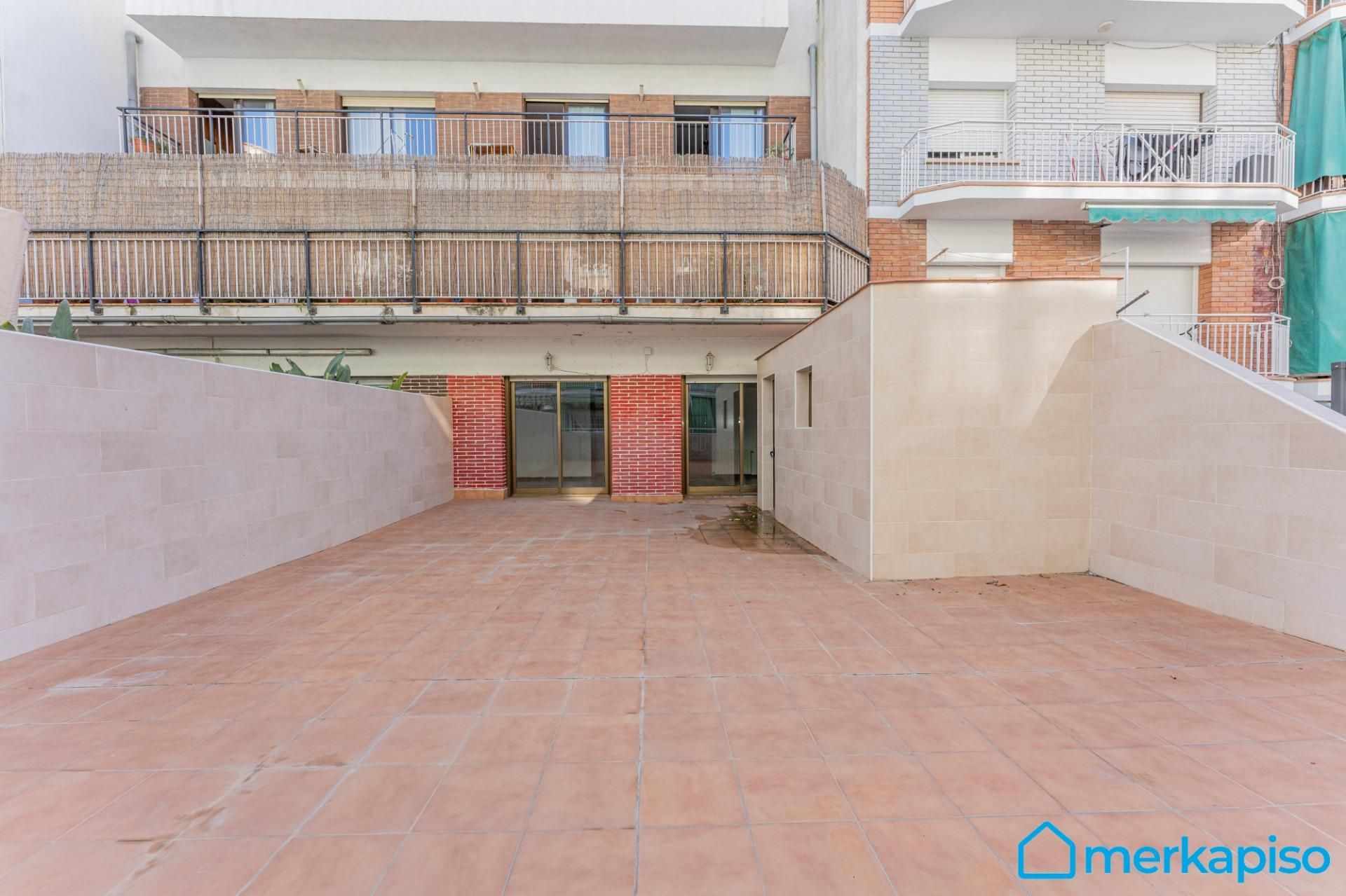 Exterior view of Flat for sale in Castelldefels  with Heating, Terrace and Storage room