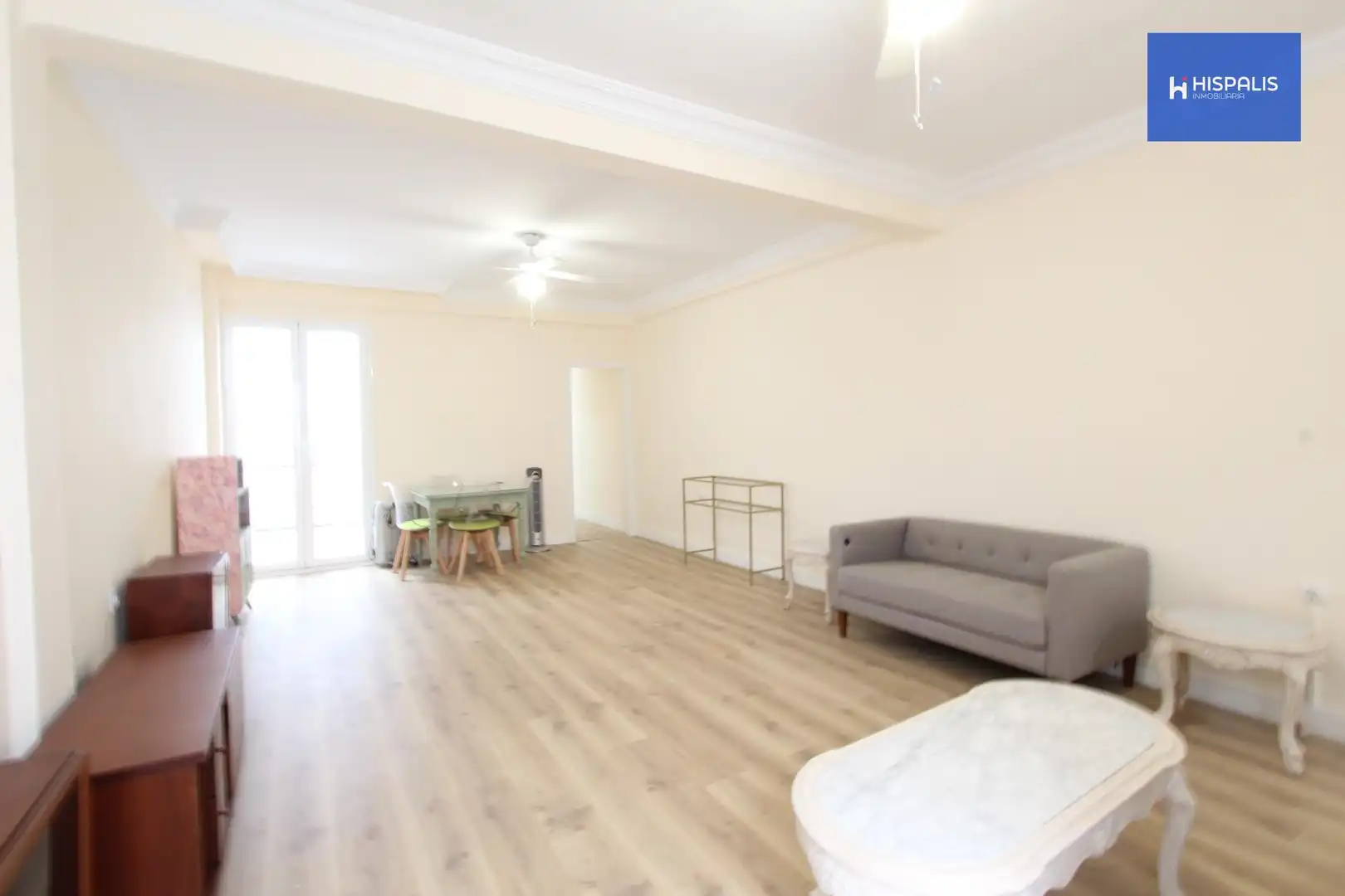 Living room of Ground floor for sale in Sevilla  with Air Conditioner and Heating