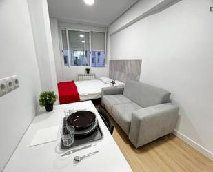 Bedroom of Apartment to share in  Madrid Capital  with Furnished, Oven and Washing machine