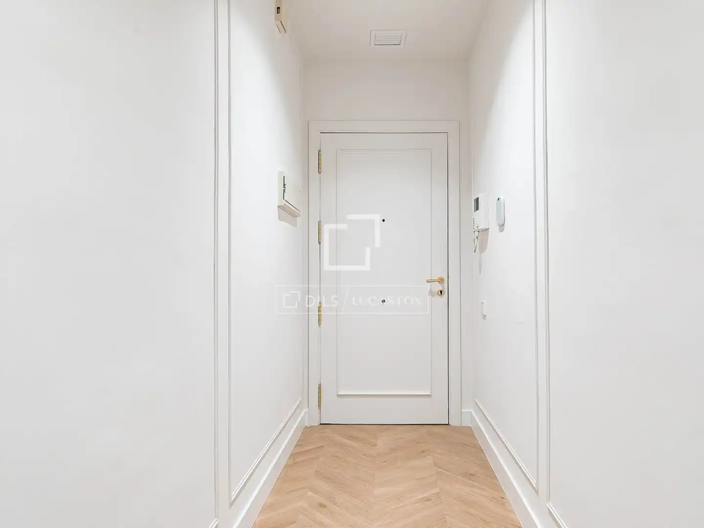 Piso en venta en Barcelona con Aire acondicionado, Calefacción y Balcón