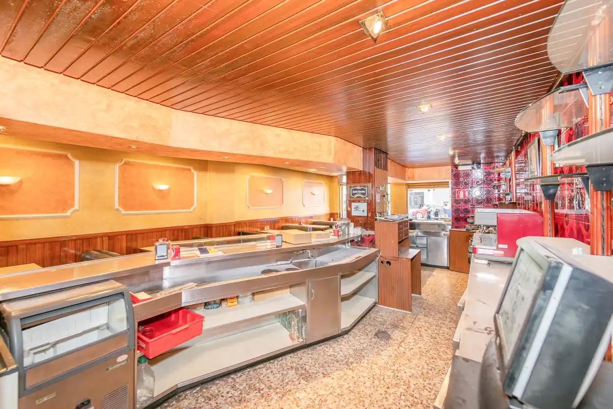 Local comercial en venta en Calle del Marqués de la Valdavia, imagen 4