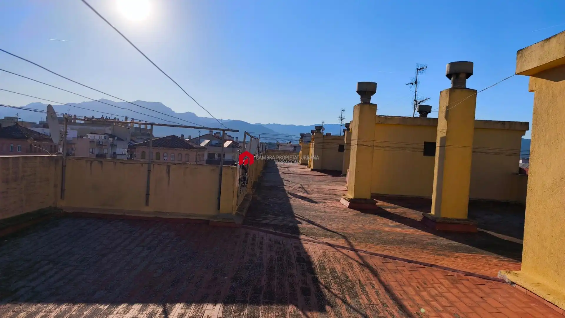 Außenansicht von Dachboden zum Verkauf in Tortosa mit Klimaanlage, Heizung und Terrasse