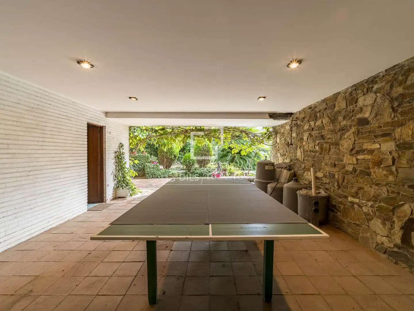 Terraza de Casa o chalet en venta en Barcelona con Calefacción, Jardín privado y Trastero