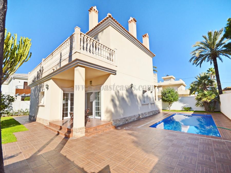 Casa o xalet en venda a Cabo Roig