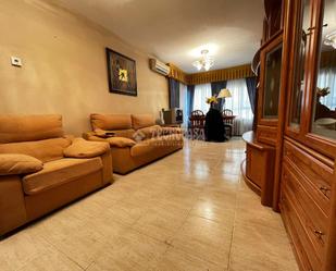 Living room of Flat for sale in  Madrid Capital  with Air Conditioner and Heating