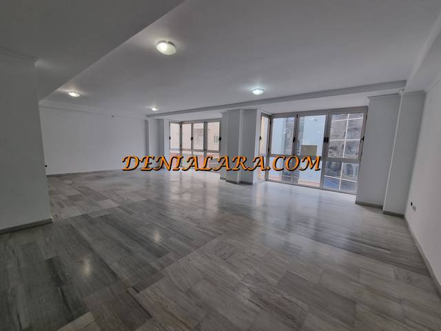 Oficina en Alquiler en Centro Urbano