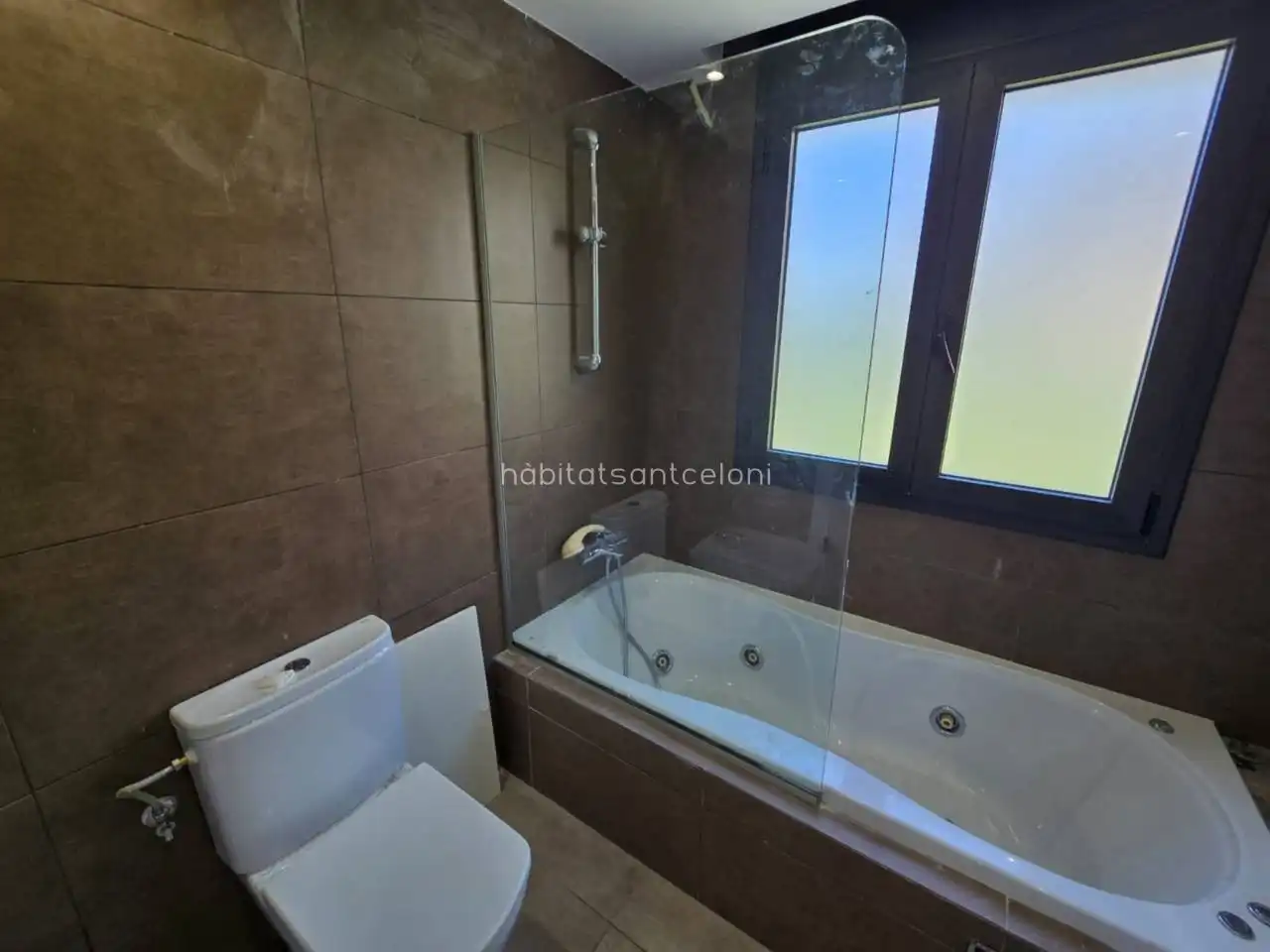 Baño de Casa adosada en venta en Campins con Aire acondicionado, Calefacción y Terraza
