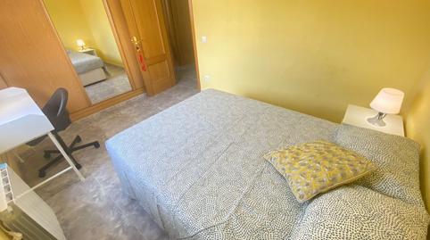 Photo 3 of Flat to share in Calle de Membezar, 29, Entrevías, Madrid