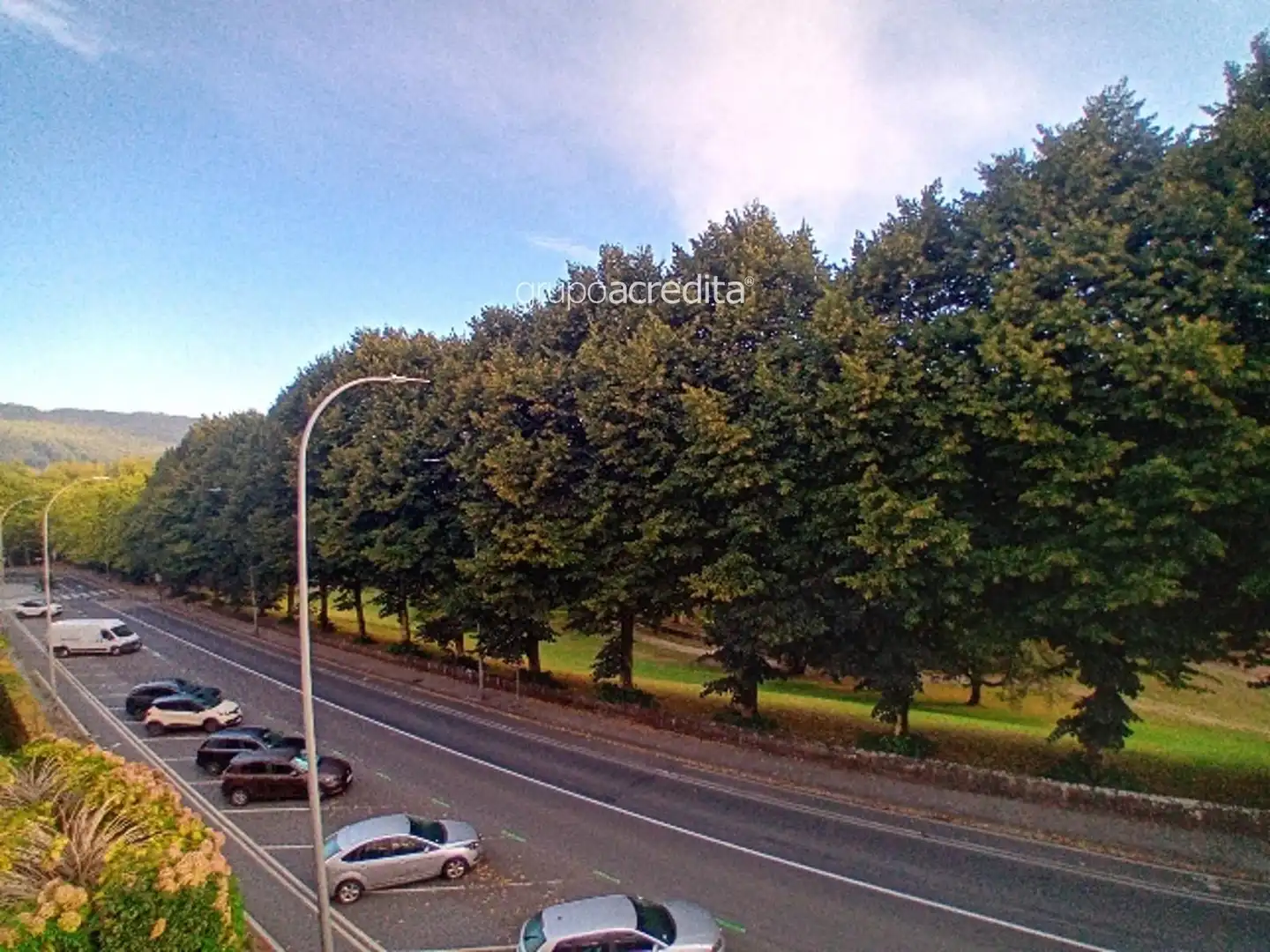 Vista exterior de Pis en venda en Santiago de Compostela  amb Calefacció, Parquet i Traster