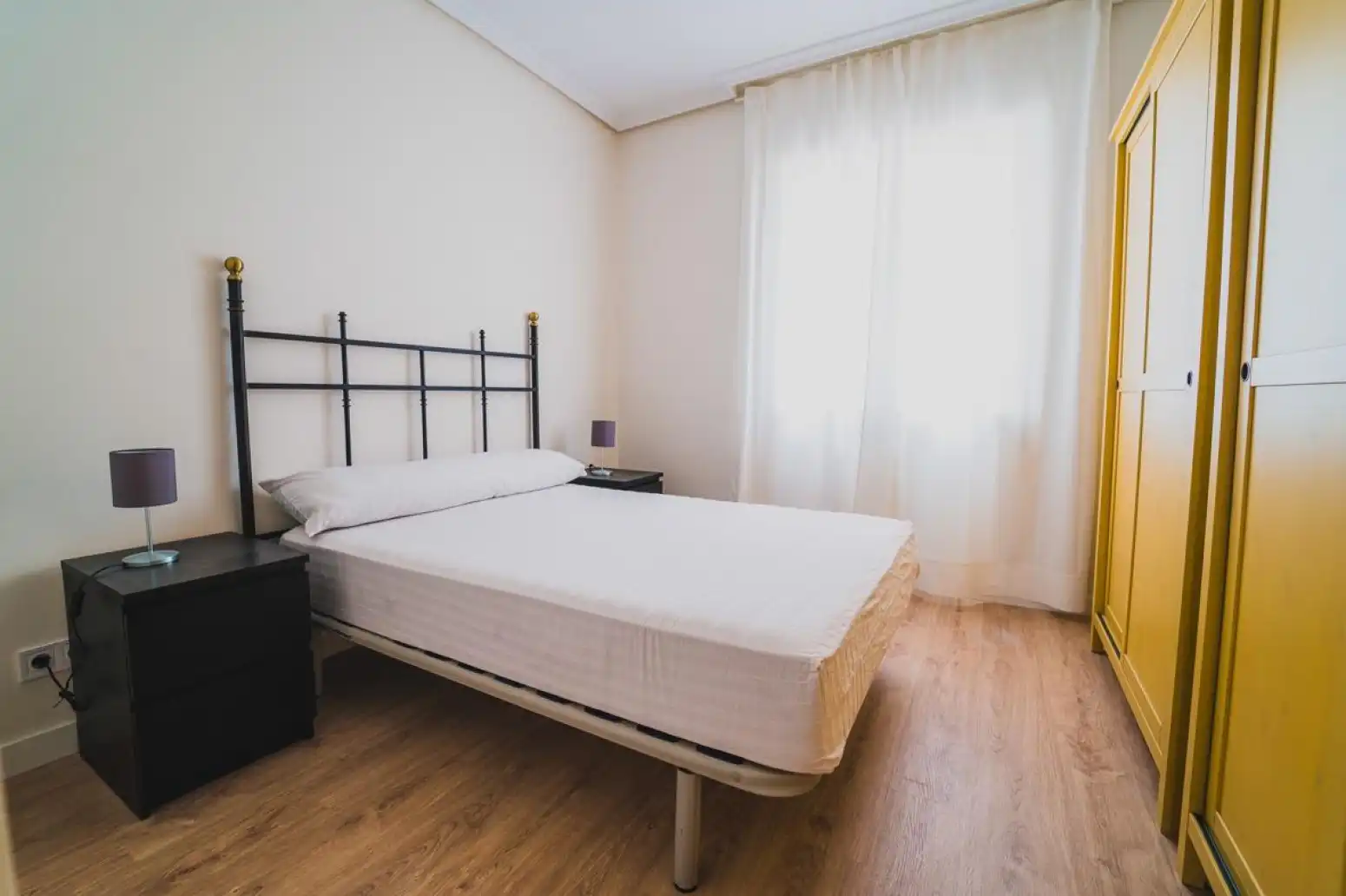 Bedroom of Flat for rent in Santander  with Heating, Parquet flooring and Furnished