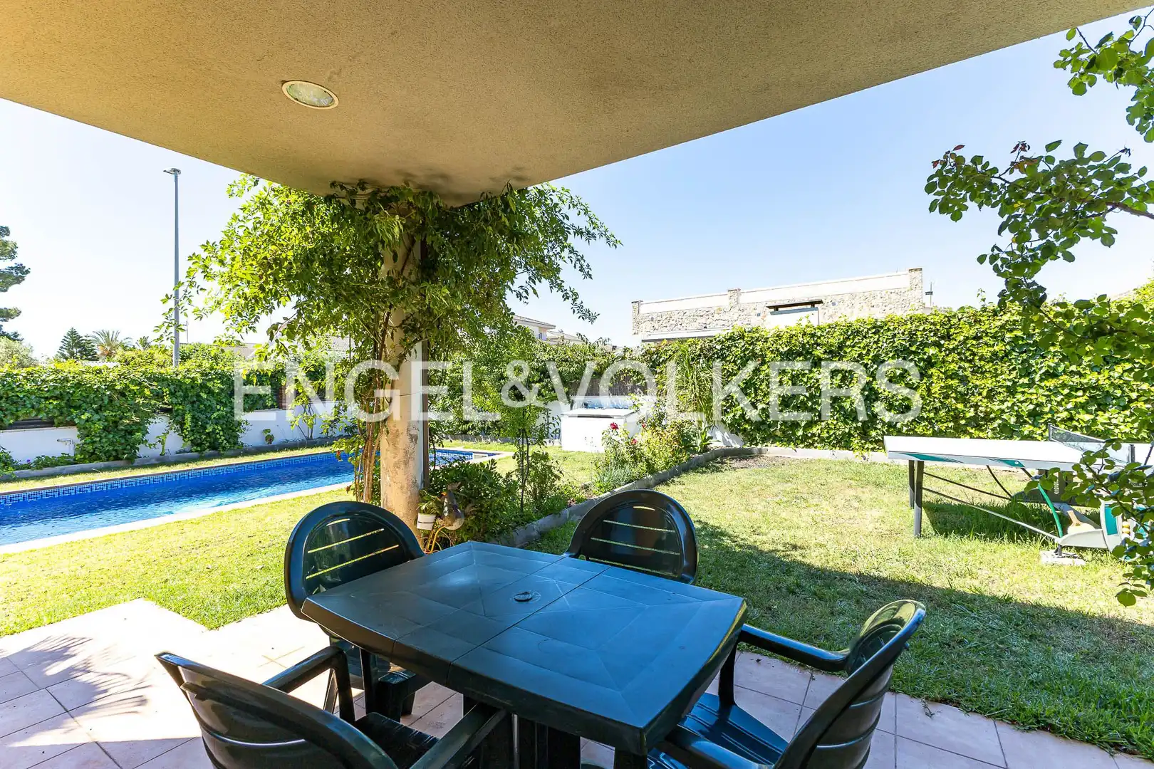 Terrassa de Casa o xalet en venda en Cubelles amb Aire condicionat, Calefacció i Jardí privat