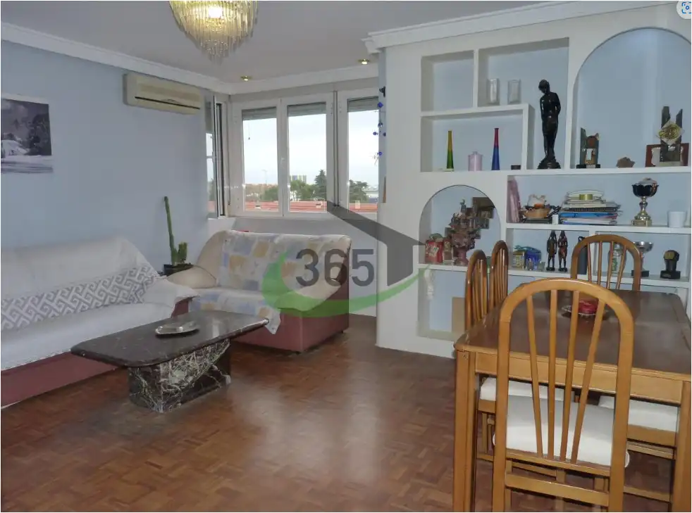 Sala de estar de Piso en venta en Madrid con Aire acondicionado y Amueblado