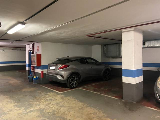 Garaje en Venta en Doctor Fleming en Les Tres Torres