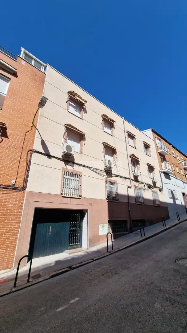 Vista exterior de Piso en venta en Madrid