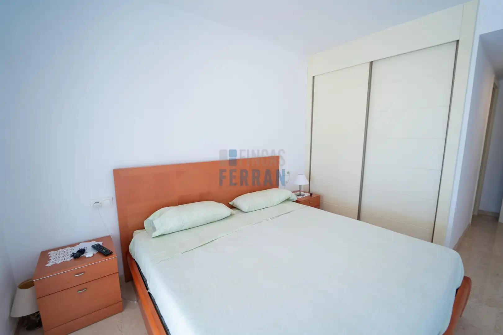 Schlafzimmer von Dachboden zum Verkauf in El Vendrell mit Klimaanlage, Terrasse und Abstellraum