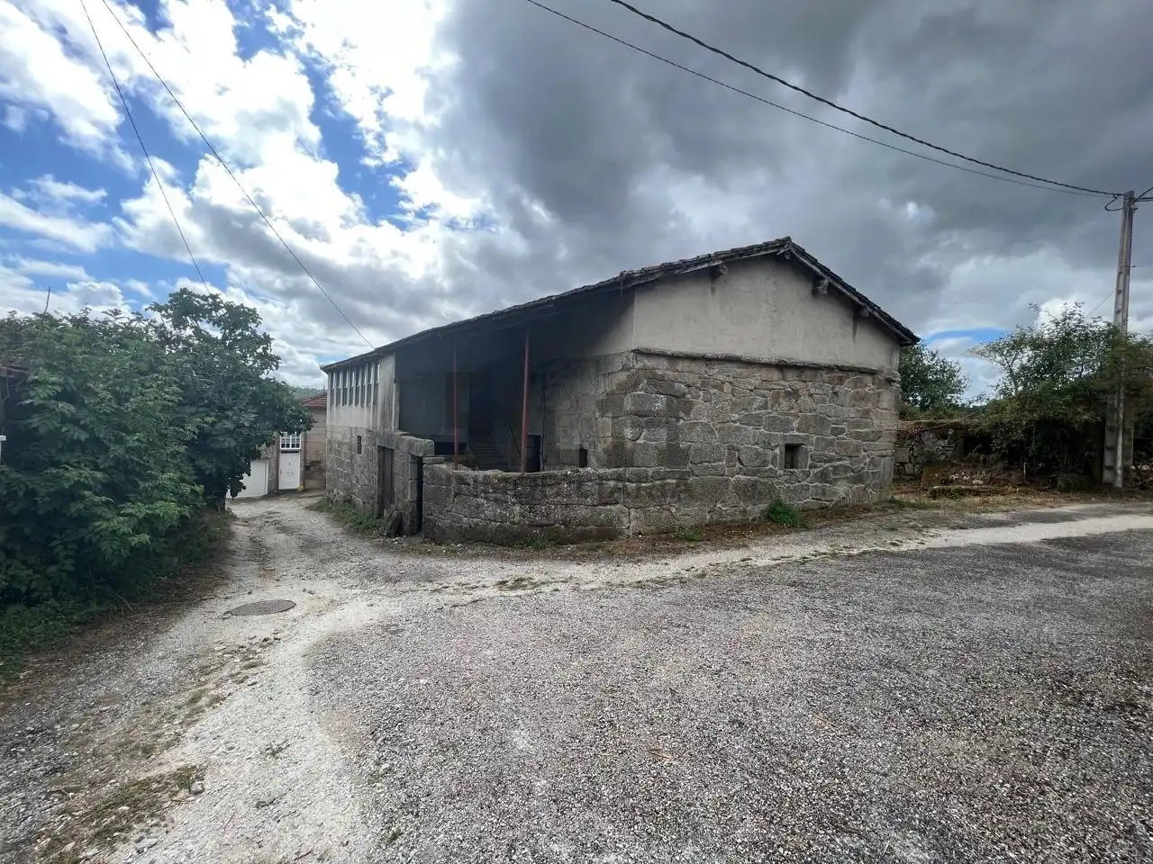 Casa amb jardí en venda a Amoeiro