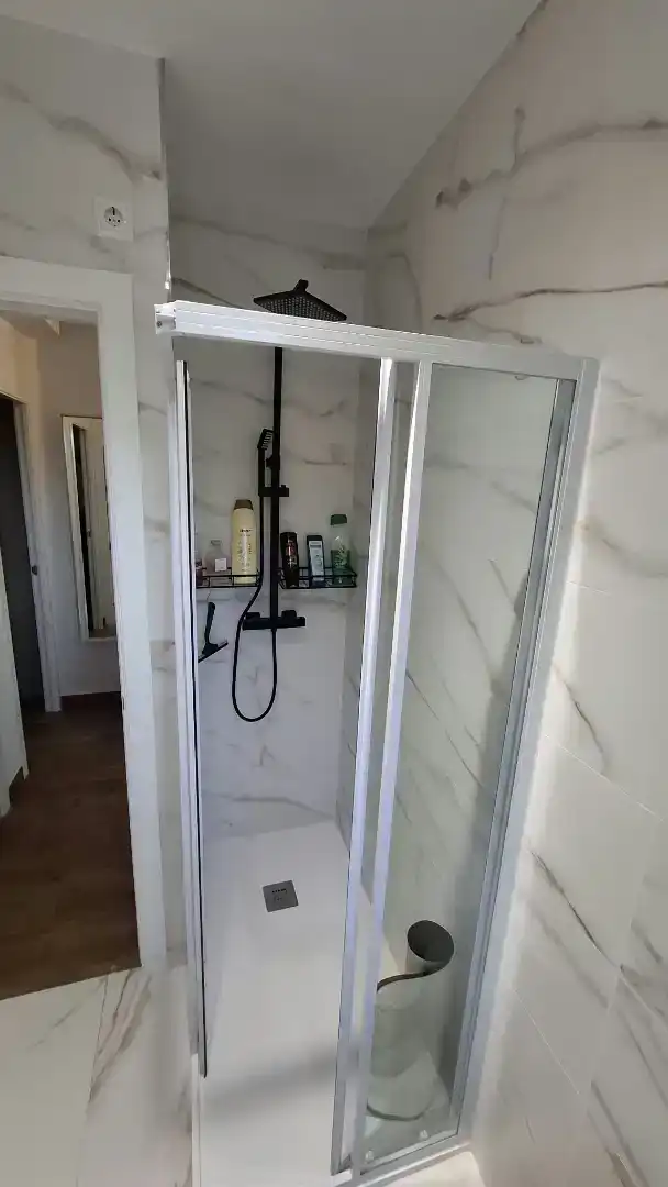 Bathroom of Flat for rent in Espiel  with Air Conditioner, Furnished and Balcony