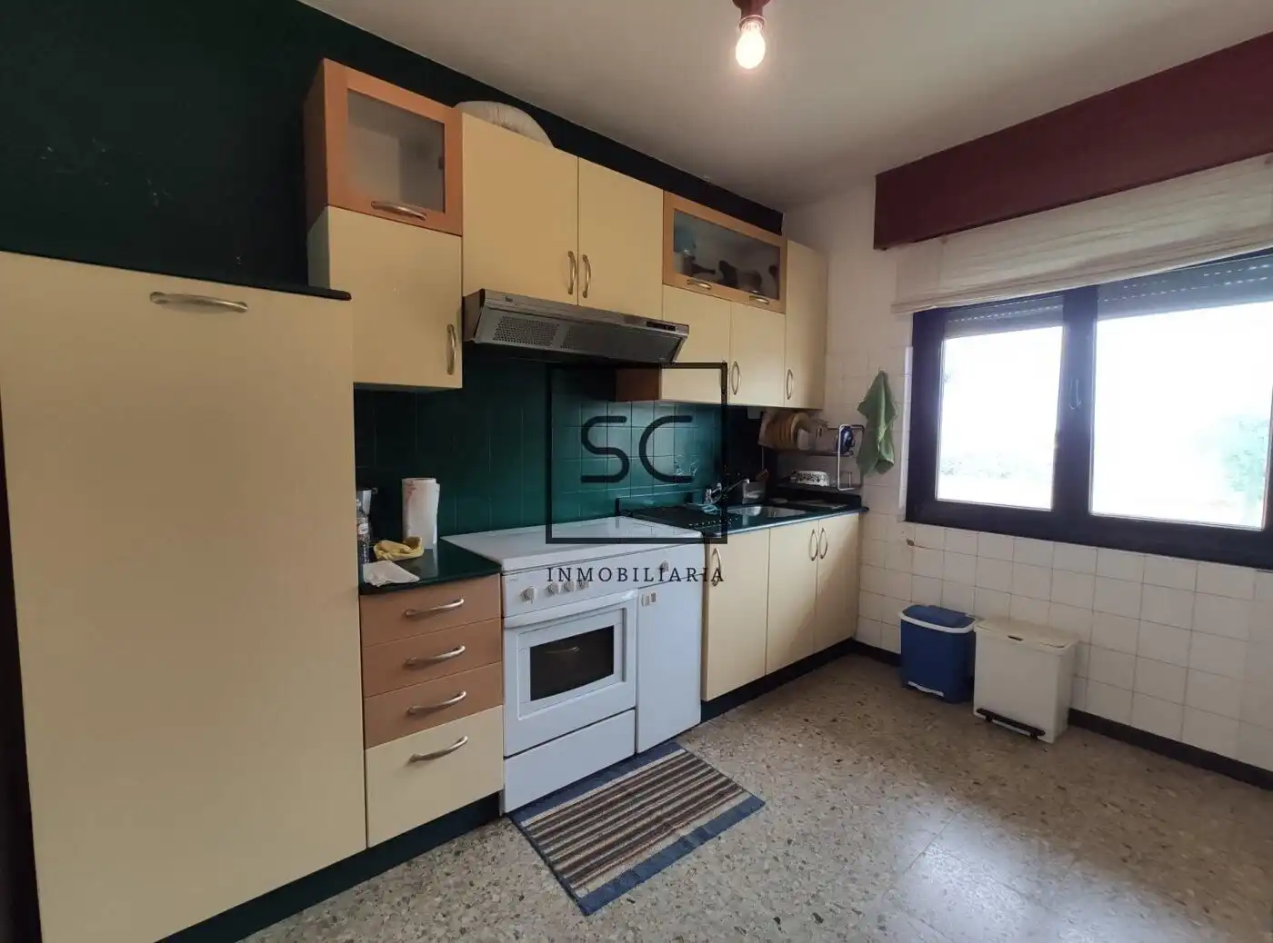 Cuina de Casa o xalet en venda en Valdoviño amb Jardí privat, Terrassa i Traster