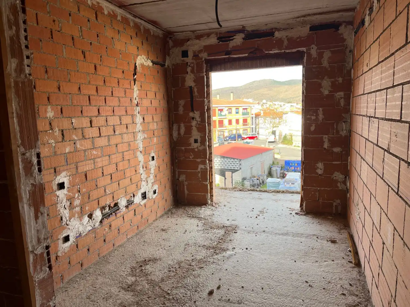 Buildings for sale in LAS PERALERAS, 8, El Tiemblo