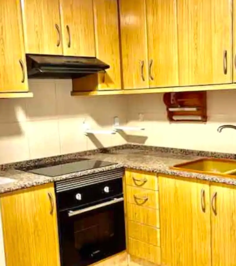 Cocina de Piso para compartir en Valencia con Aire acondicionado, Calefacción y Amueblado